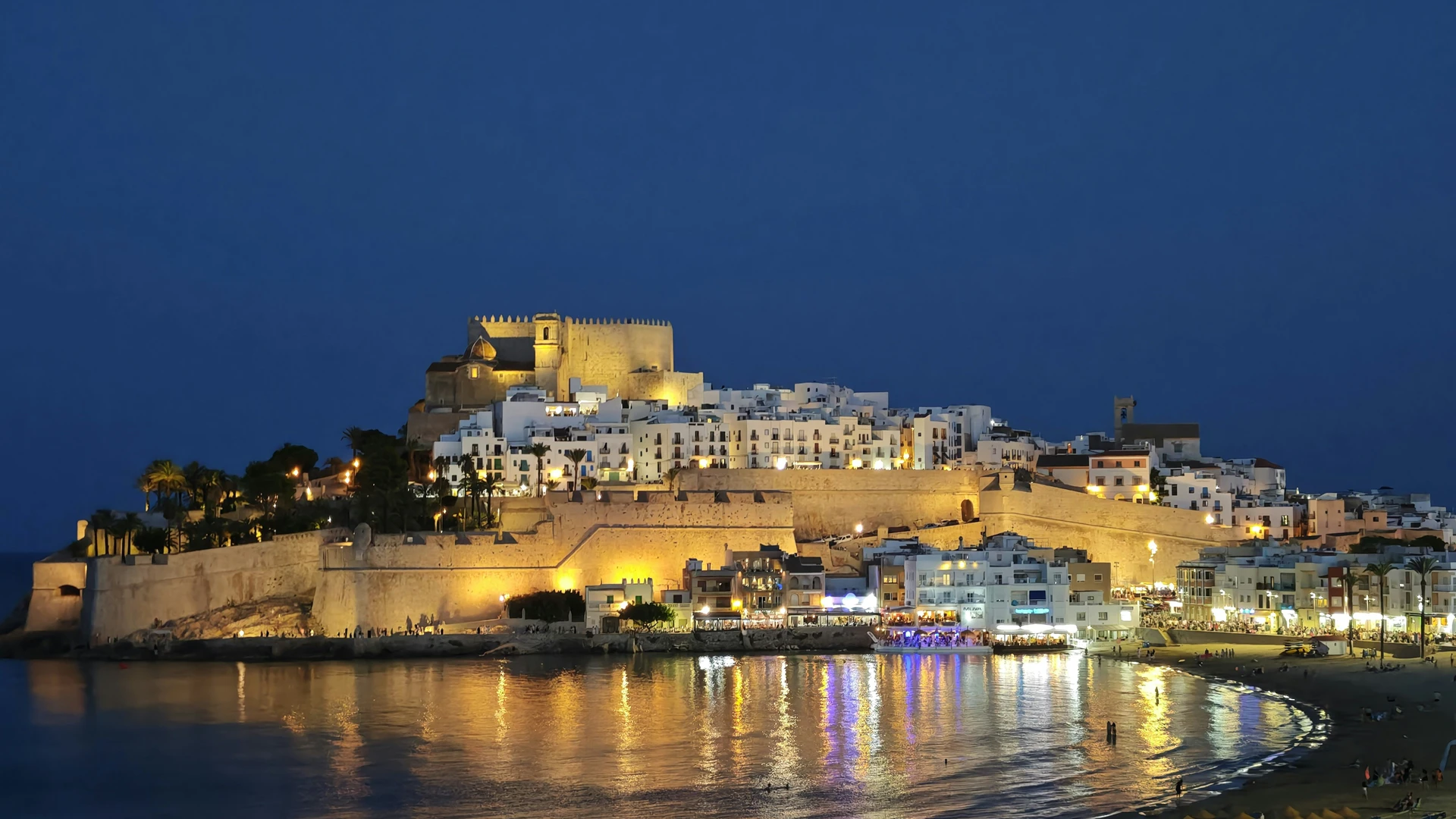 Vista nocturna Castillo de Peñíscola